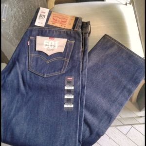 Levi 501 Shrink to Fit jeans